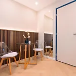 Family Double Floor View Art R3&5 * لاهاي