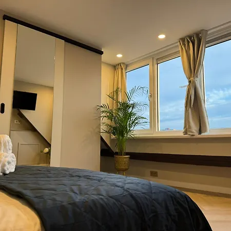 Family Double Floor View Art R3&5 *