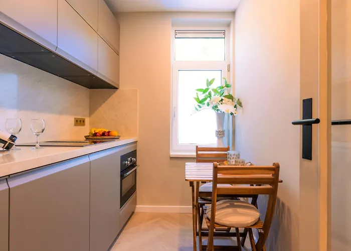 Apartman Family Double Floor View Art R3&5 Hága