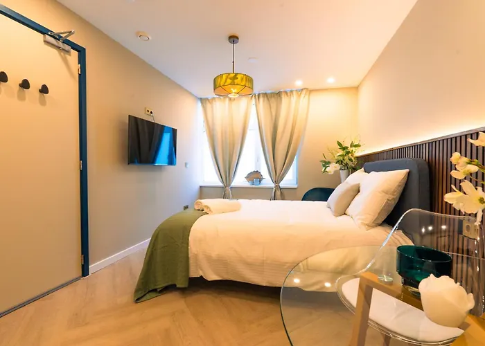 Family Double Floor View Art R3&5 Apartman Hága