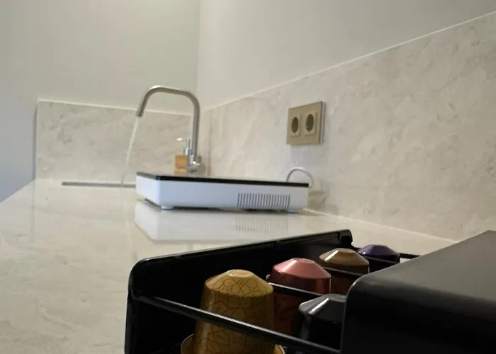 Family Double Floor View Art R3&5 Apartment *