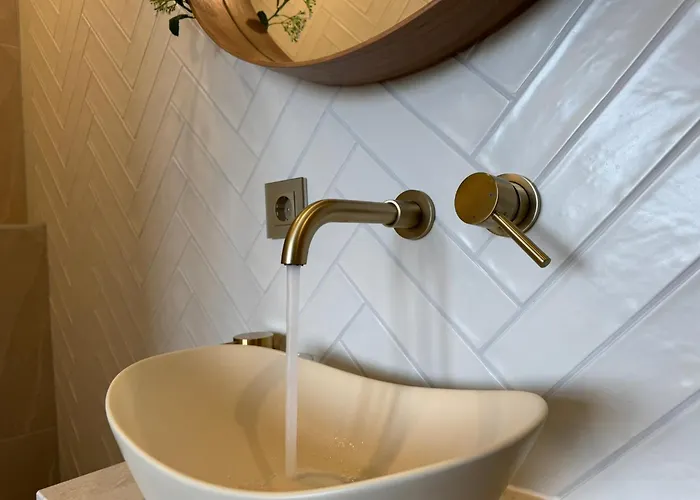 Family Double Floor View Art R3&5 Apartment