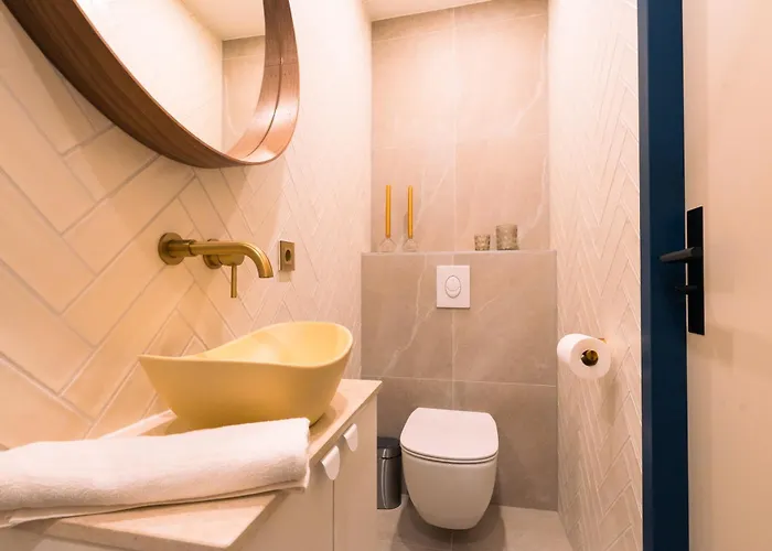 Family Double Floor View Art R3&5