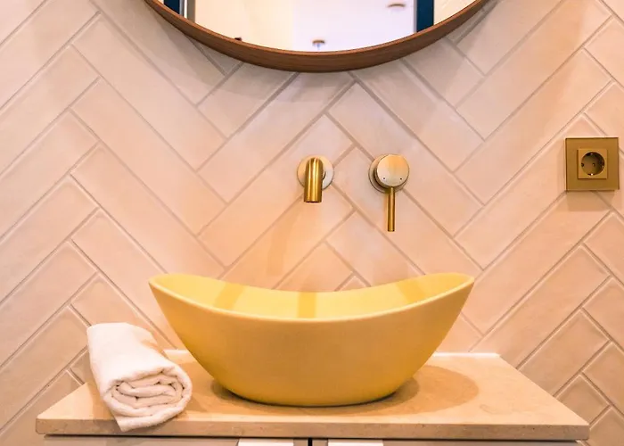 Family Double Floor View Art R3&5 Haag