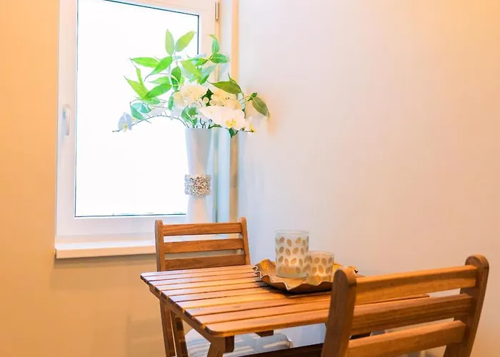 Family Double Floor View Art R3&5 * Гаага