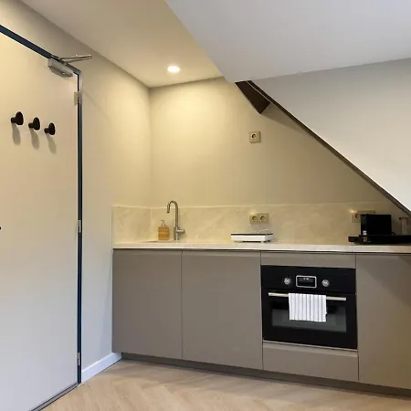 Family Double Floor View Art R3&5 شقة *